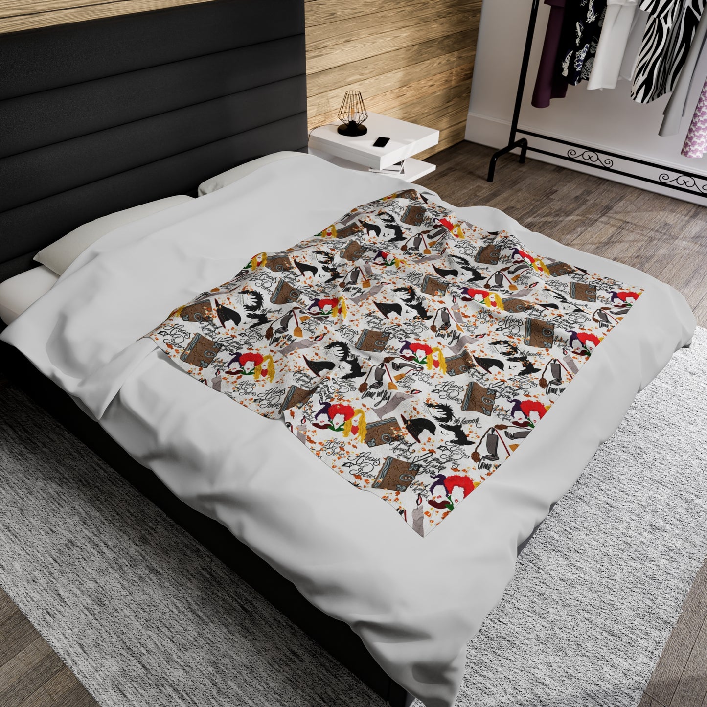 Pocused- white Velveteen Plush Blanket