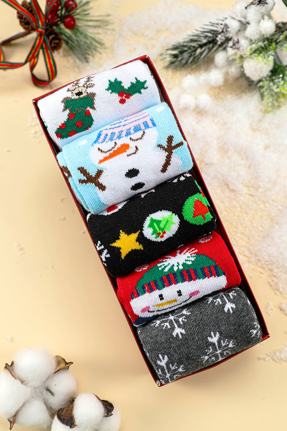 White Christmas Cartoon Pattern Socks Set