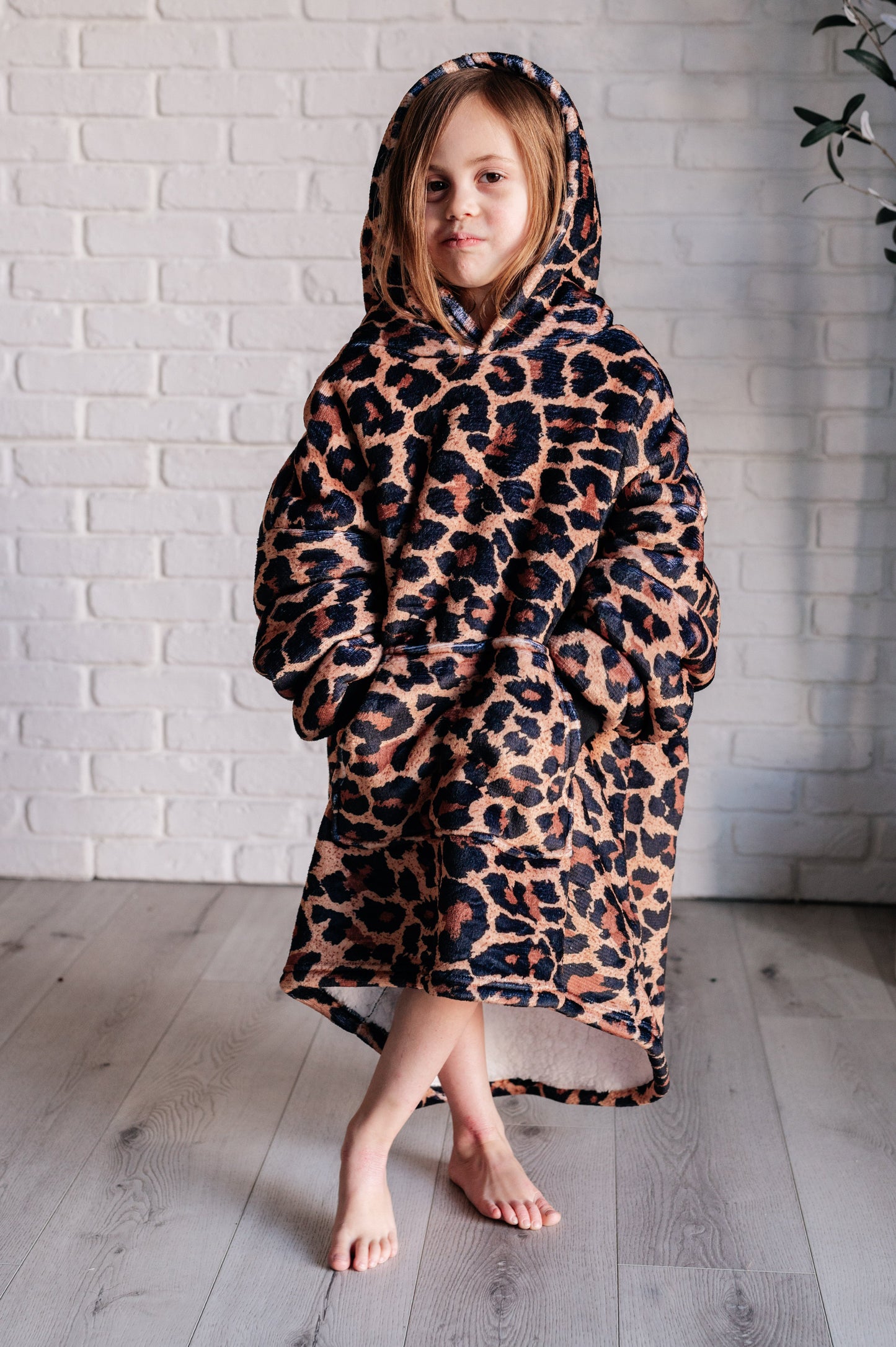 Kids Oversized Hoodie Blanket in Leopard